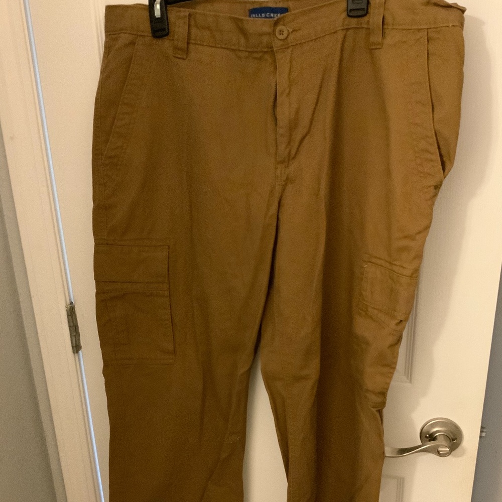 Men’s Cargo Khaki Pants